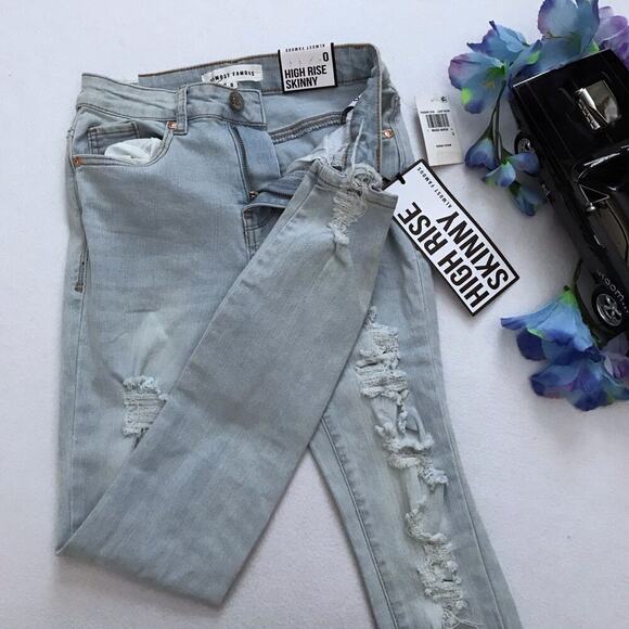 Almost Famous NWT High Rise Skinny Jeans Juniors 0 - Picture 5 of 11